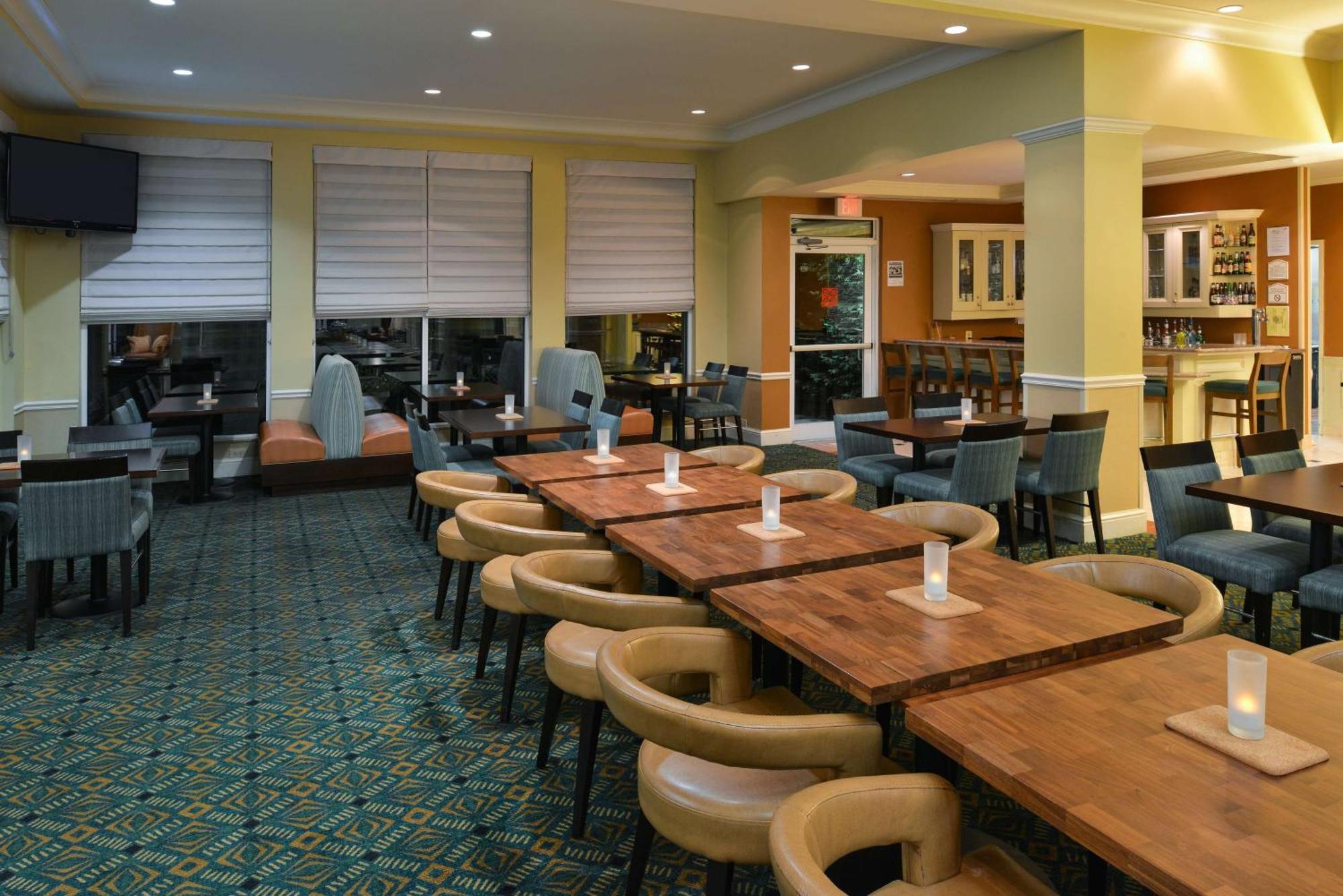 Hilton Garden Inn Колумбия Экстерьер фото